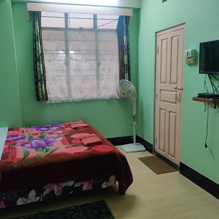 Travellers Bed And Breakfast Шиллонг Экстерьер фото