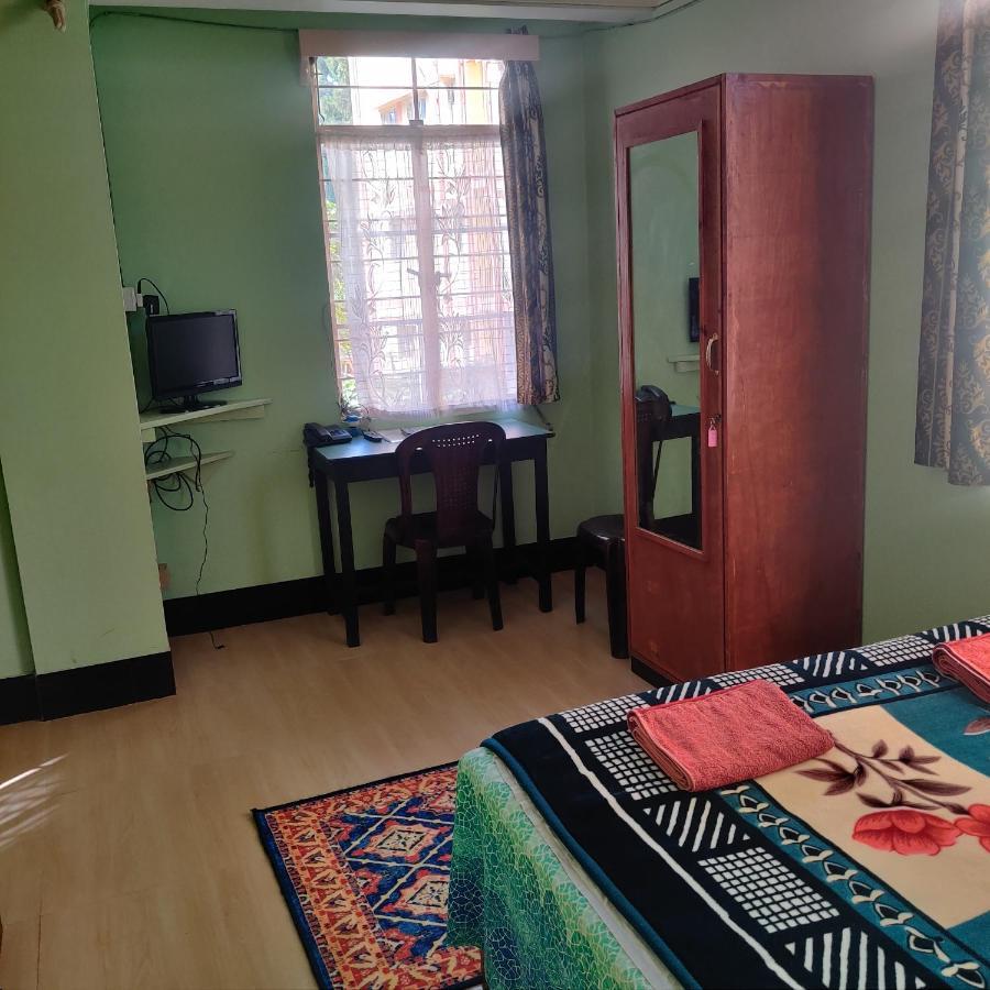 Travellers Bed And Breakfast Шиллонг Экстерьер фото